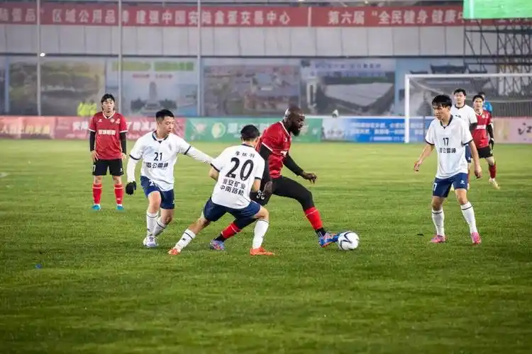 CBA联赛：辽宁本钢 VS 上海久事